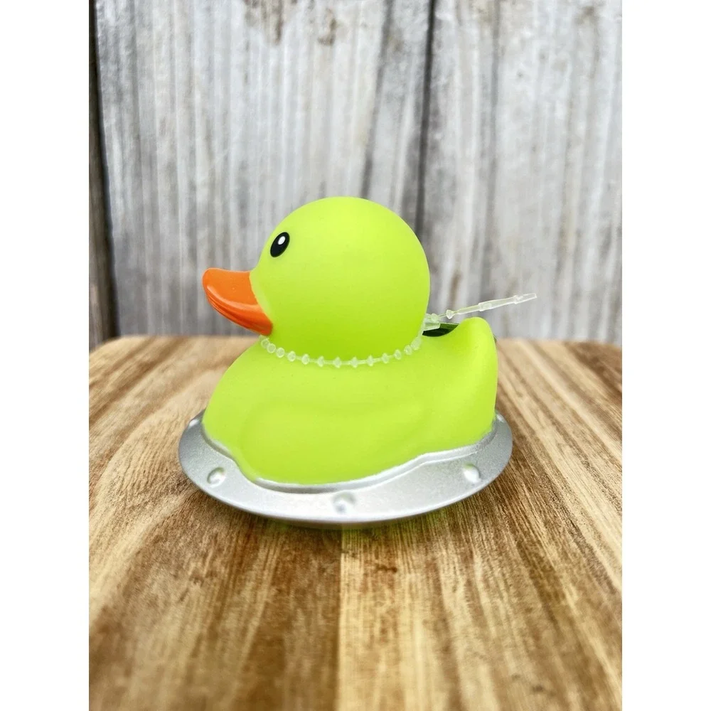 Glow Ducks Spaceship - Bullseye's Playground™